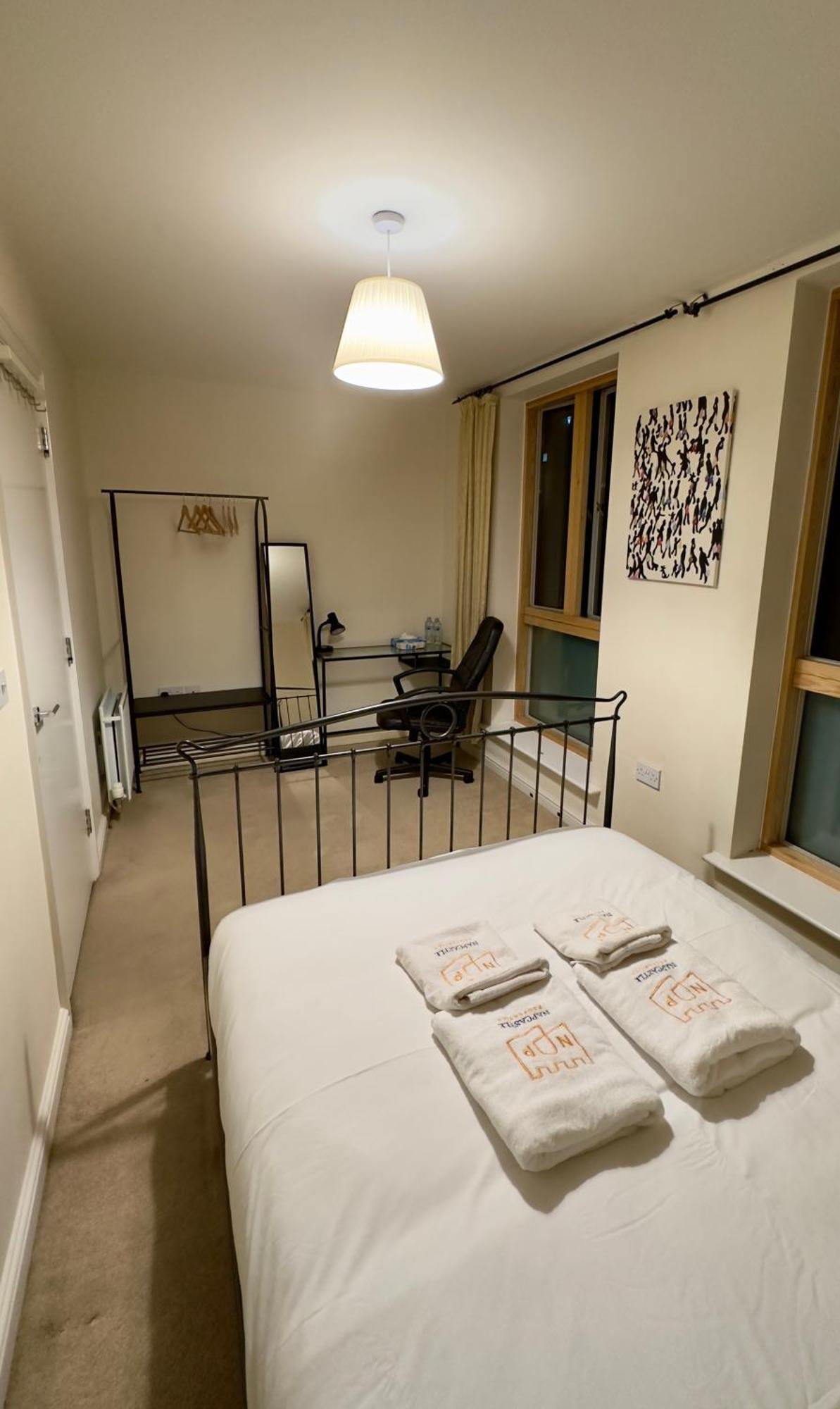 Napcastle Caledonian Park Hotel ลอนดอน ภายนอก รูปภาพ