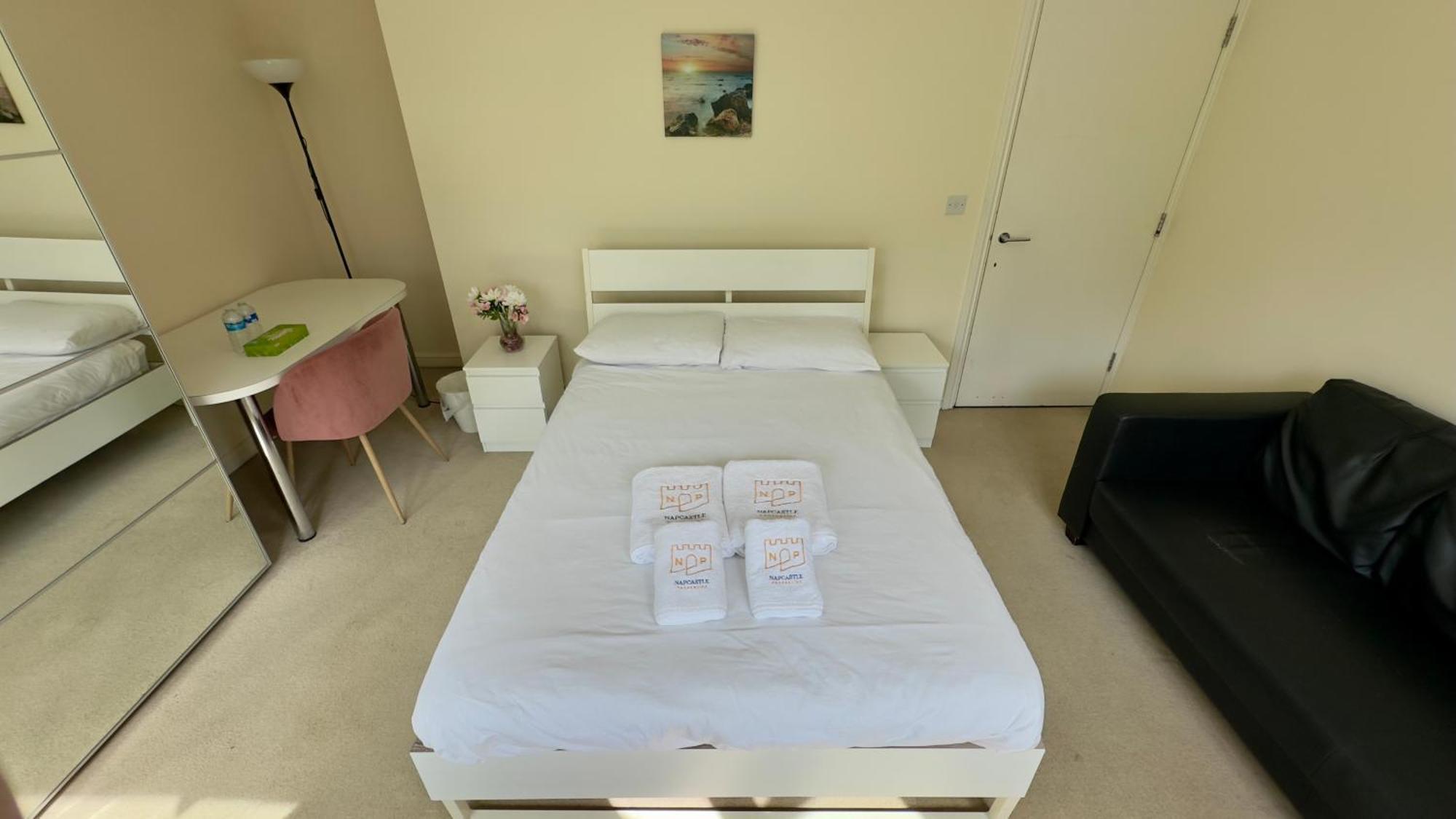 Napcastle Caledonian Park Hotel ลอนดอน ภายนอก รูปภาพ