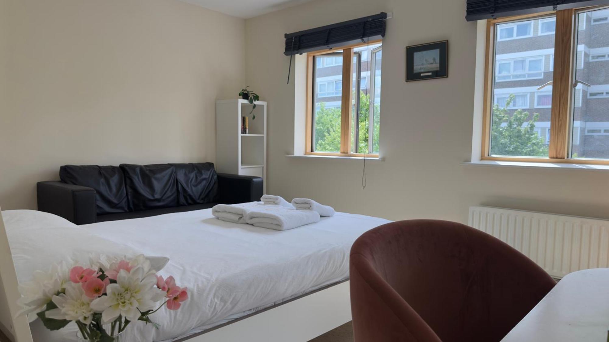 Napcastle Caledonian Park Hotel ลอนดอน ภายนอก รูปภาพ