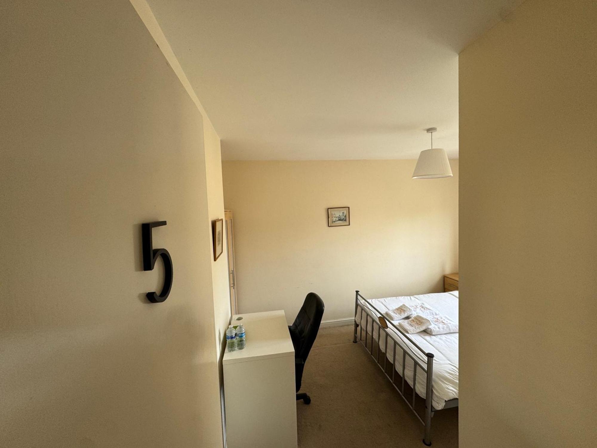 Napcastle Caledonian Park Hotel ลอนดอน ภายนอก รูปภาพ
