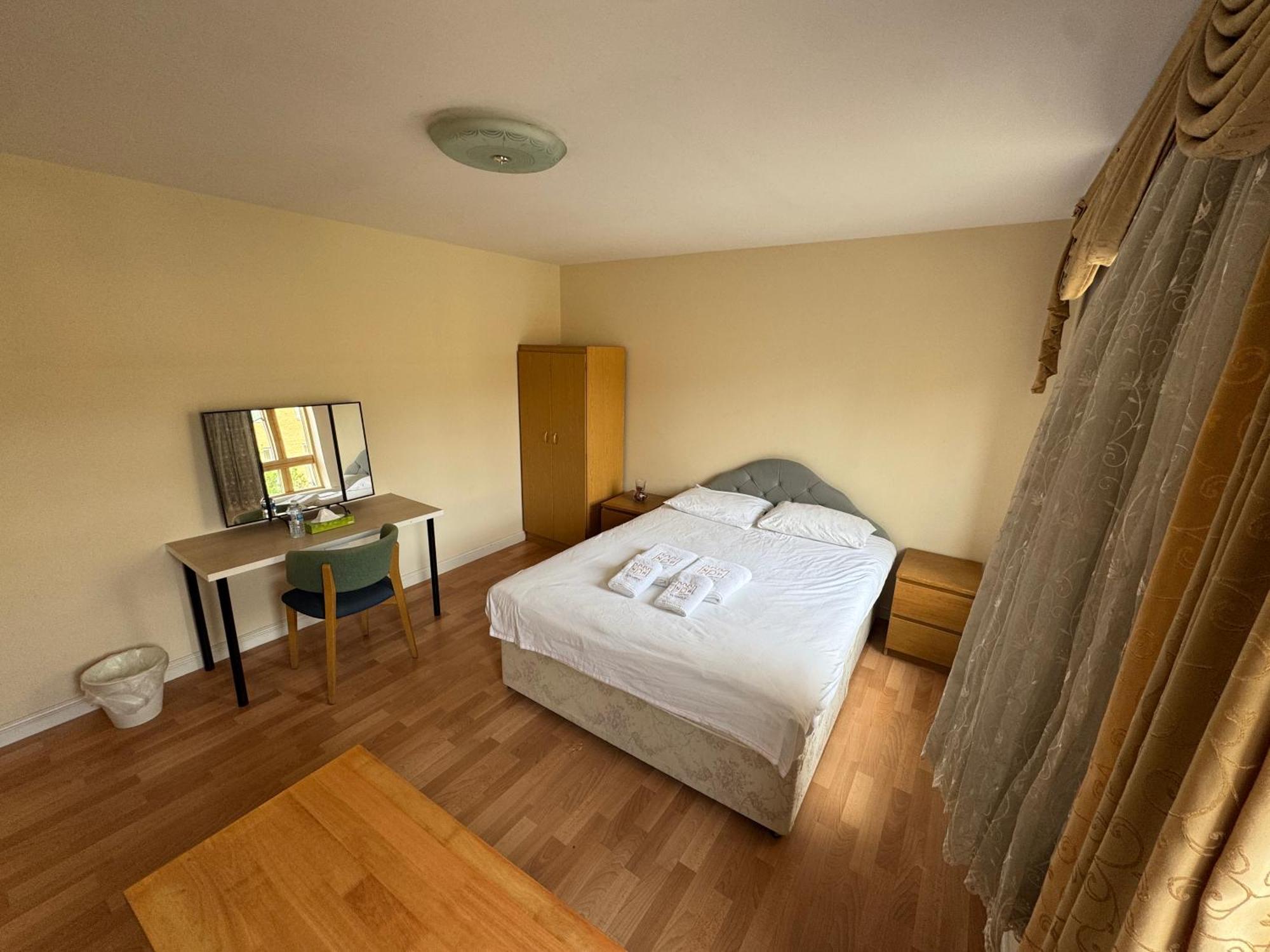 Napcastle Caledonian Park Hotel ลอนดอน ภายนอก รูปภาพ